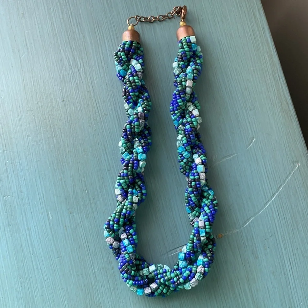 Beaded twisted necklace